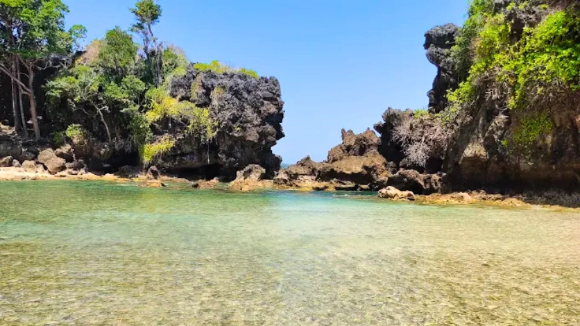 Kalapathar Beach Coastline