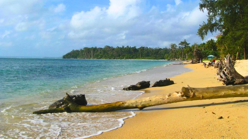 Wandoor Beach - Gateway to Mahatma Gandhi Marine Park